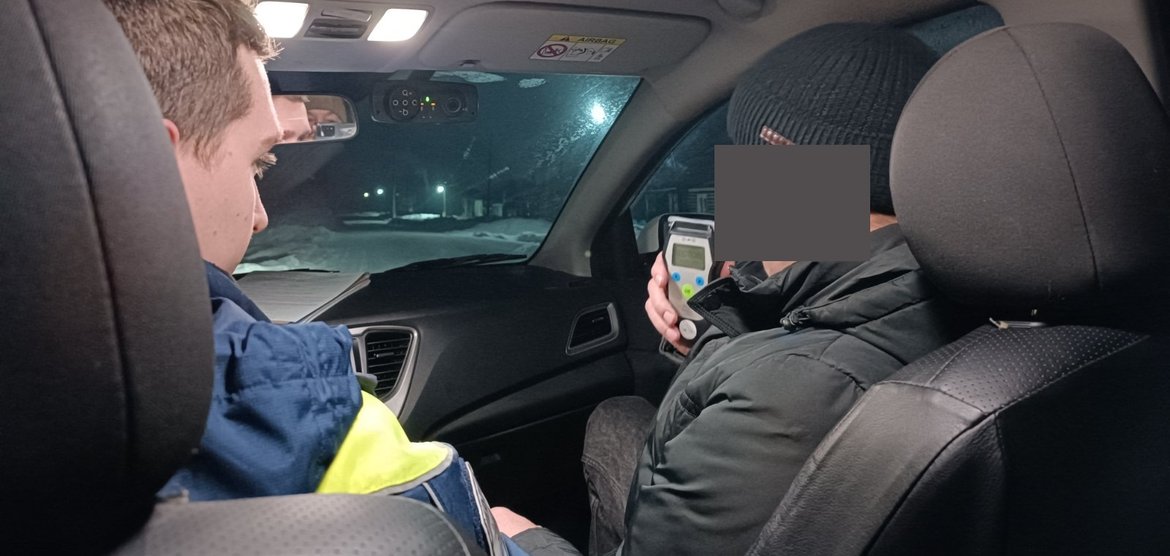 Нарушения ПДД в Канске: задержаны водители без прав и в состоянии алкогольного опьянения