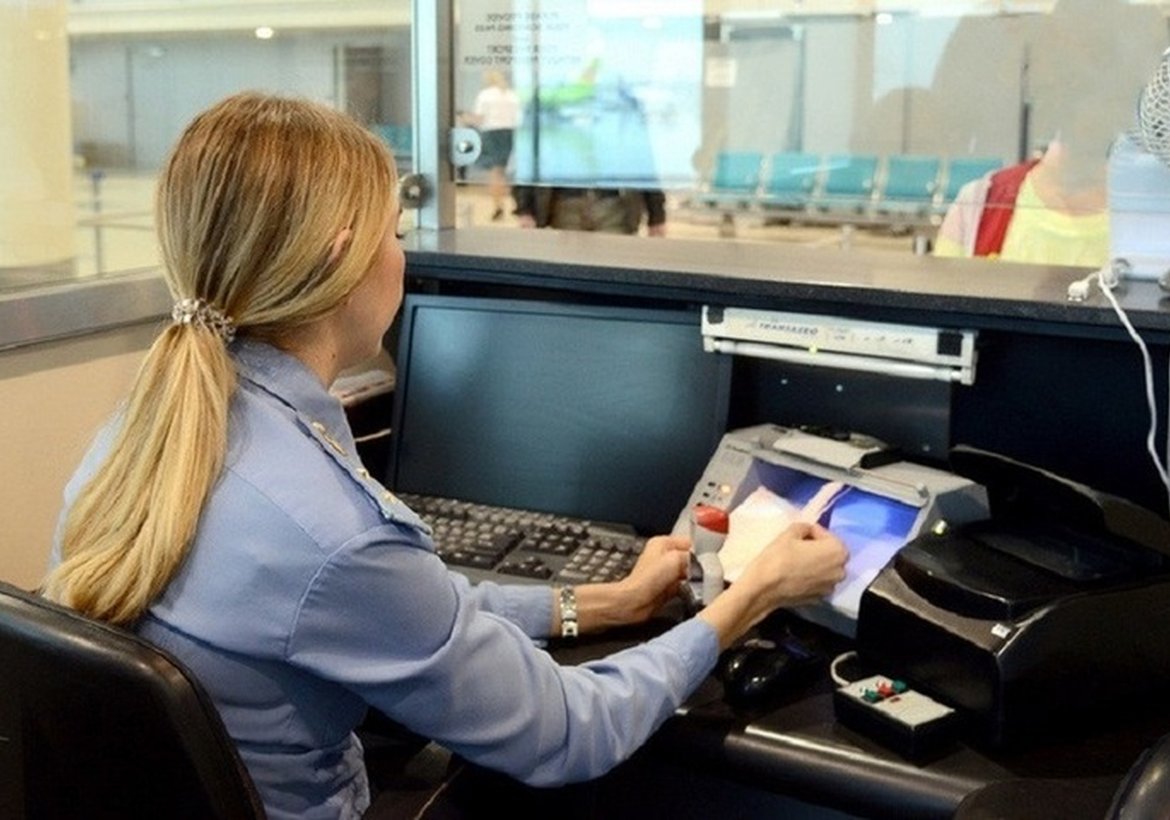 Новые правила выезда несовершеннолетних за границу с 20 января 2026 года