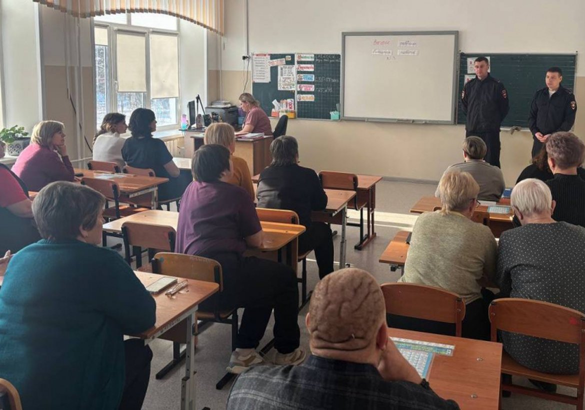 Профилактика девиантного поведения учащихся школ: совместная работа полиции и педагогов