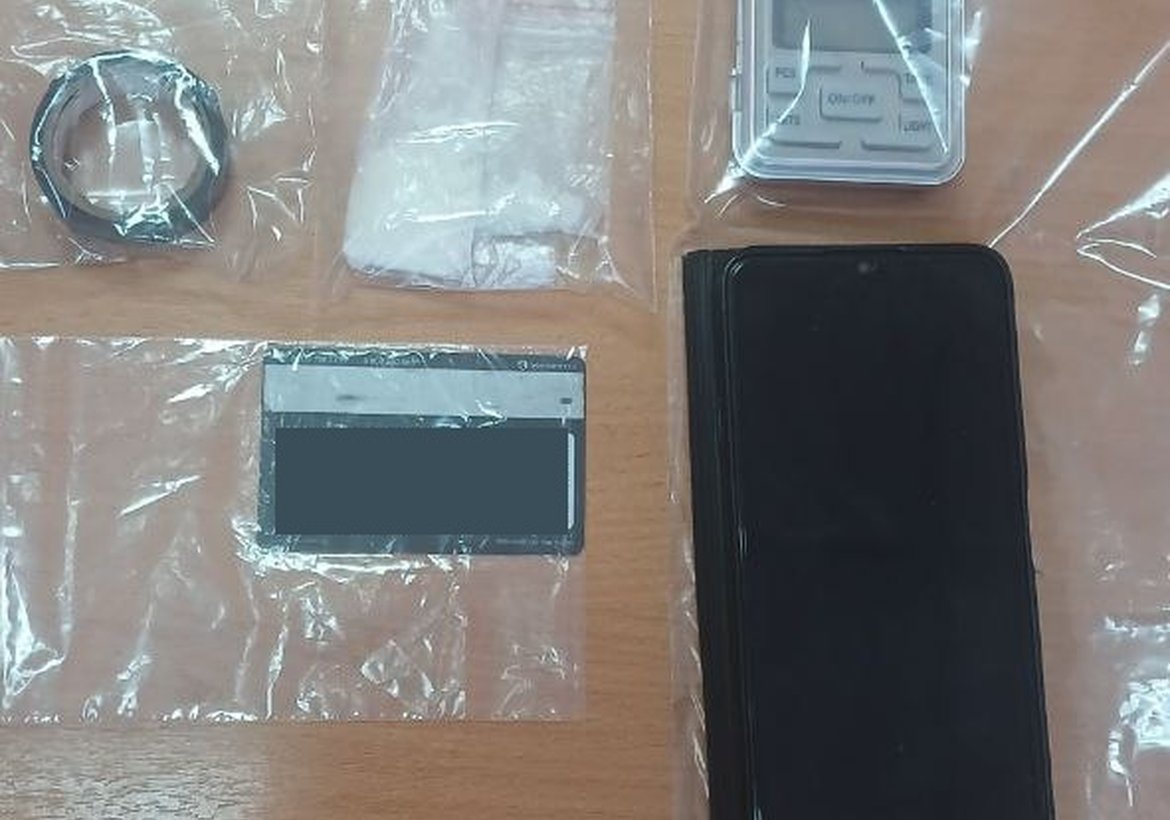 Сотрудники полиции в Канске пресекли крупную партию наркотиков и задержали распространителя