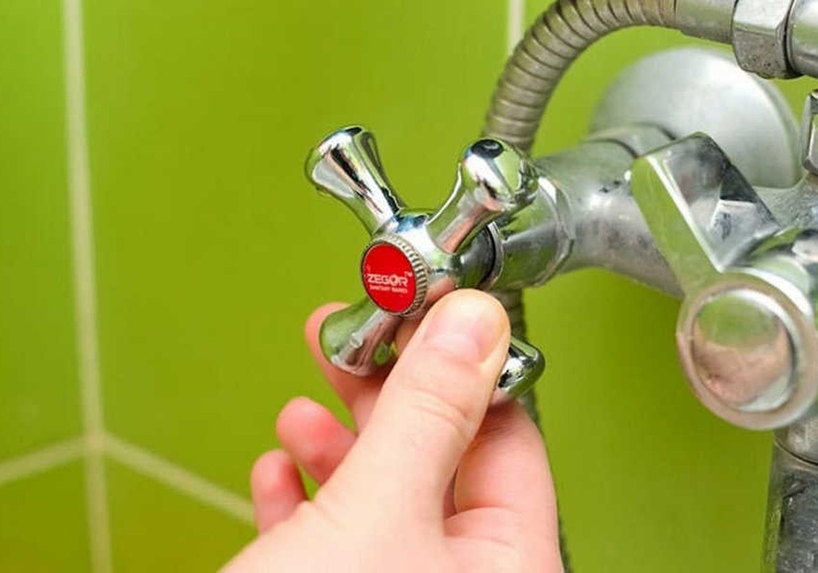 В Канске 16 домов получили горячую воду на неделю раньше срока