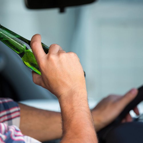 Пьяный нарушитель правил дорожного движения из Канска арестован на 10 дней