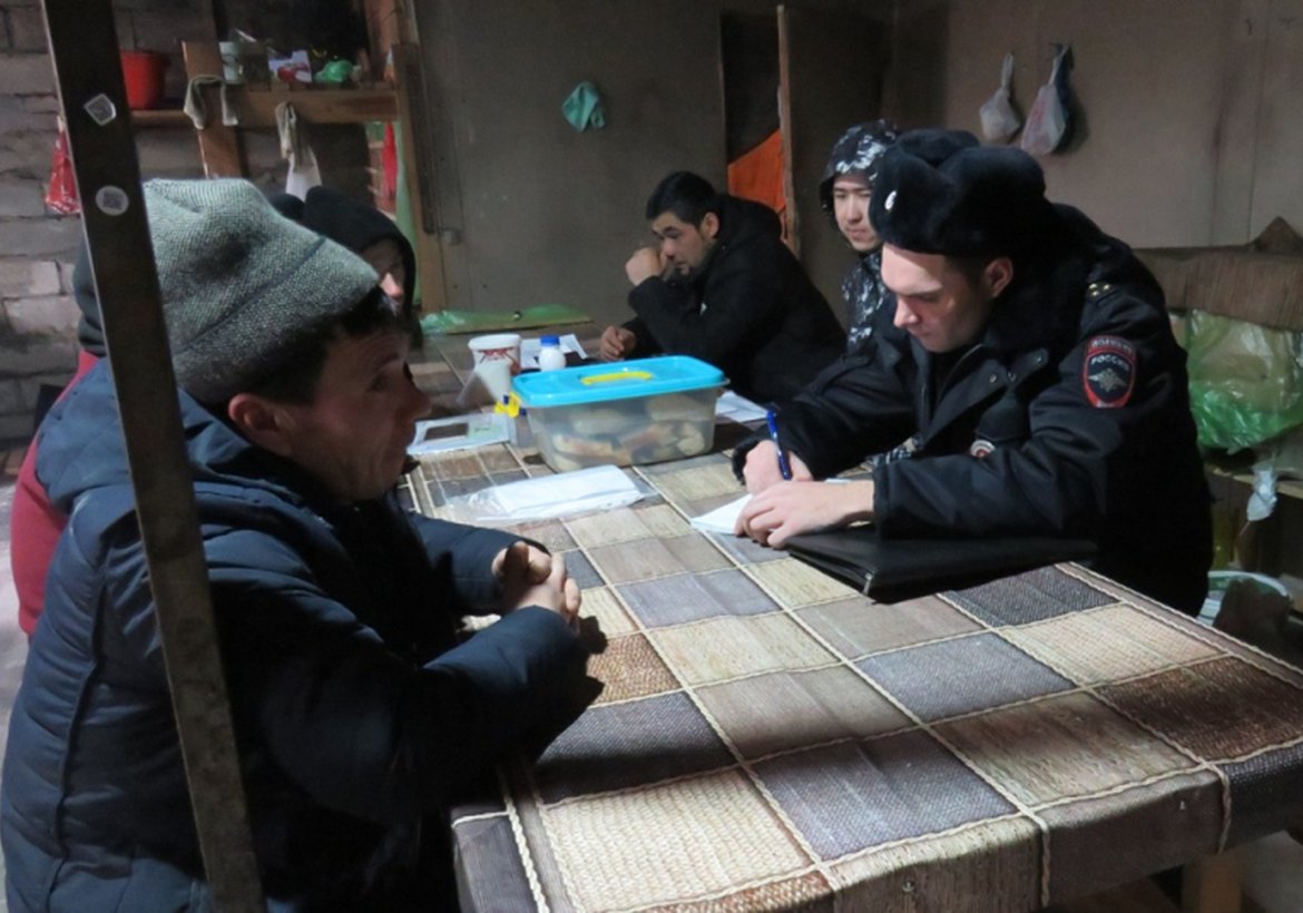 В Канске выявили 11 нарушений миграционного законодательства